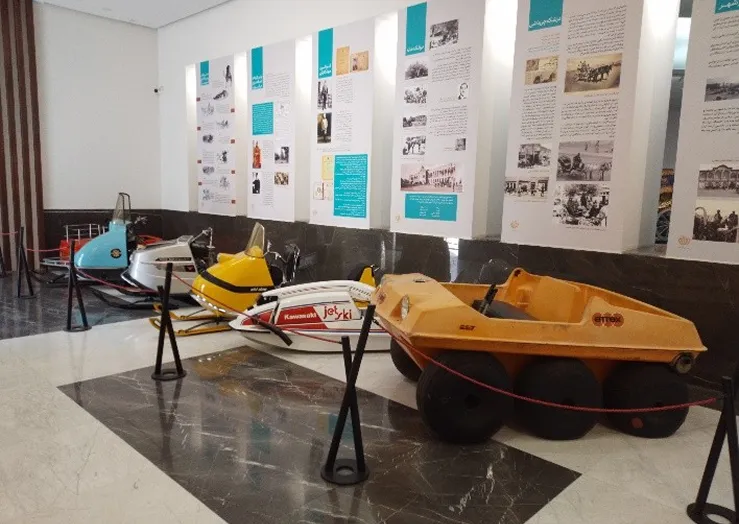 ایوان کالسکه (نمایش انواع جت اسکی، شن رو، اسنوموبیل)