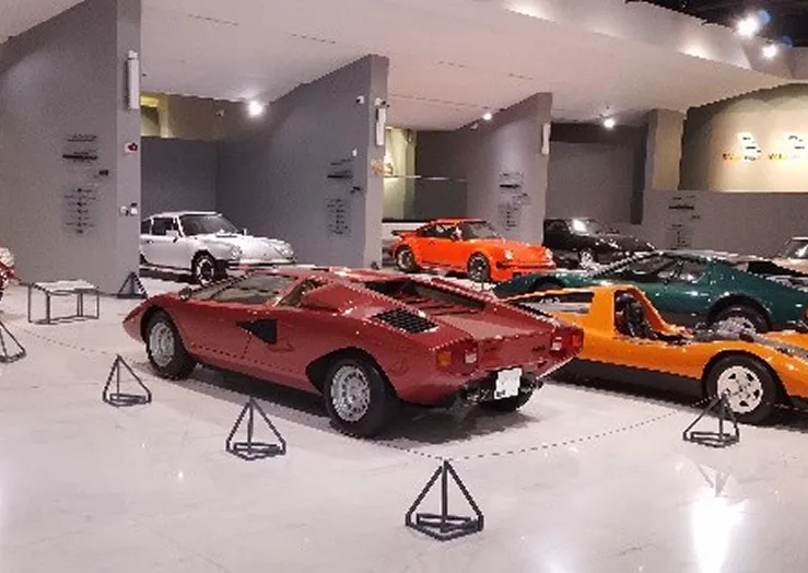 سالن چهار (سالن خودروهای اسپرت و سوپر اسپرت)