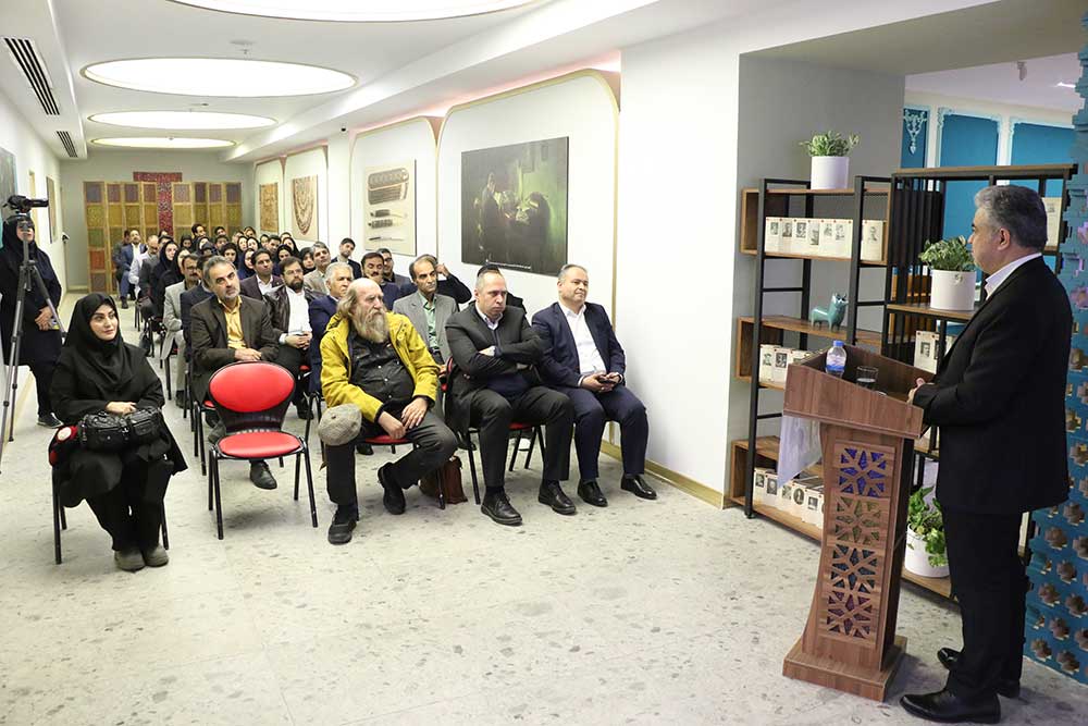 کتاب «نگارههای هنر» رونمایی شد